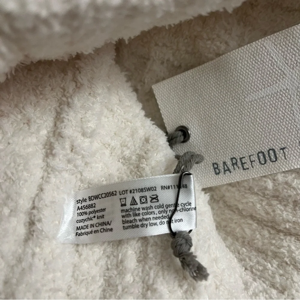 Barefoot Dreams CozyChic‎ Womens Cable Beanie Hat Pom Pom Cream OS Luxury Winter